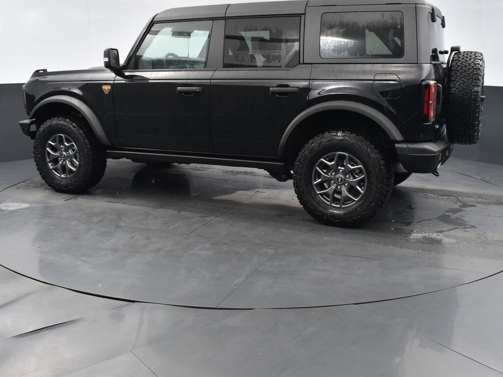 New 2025 Ford Bronco Badlands SUV