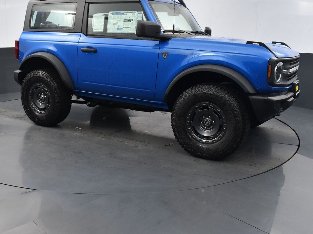New 2025 Ford Bronco Base SUV