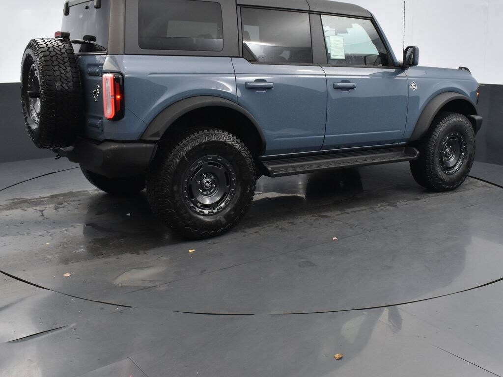 New 2025 Ford Bronco Outer Banks SUV