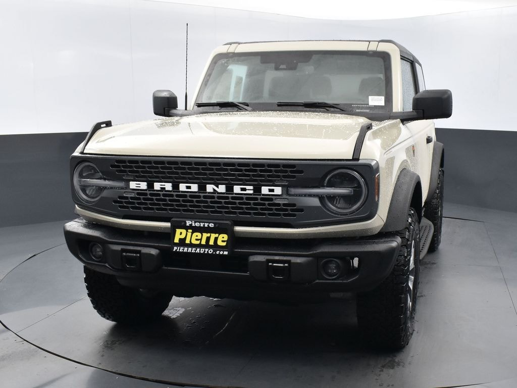 New 2025 Ford Bronco Badlands SUV