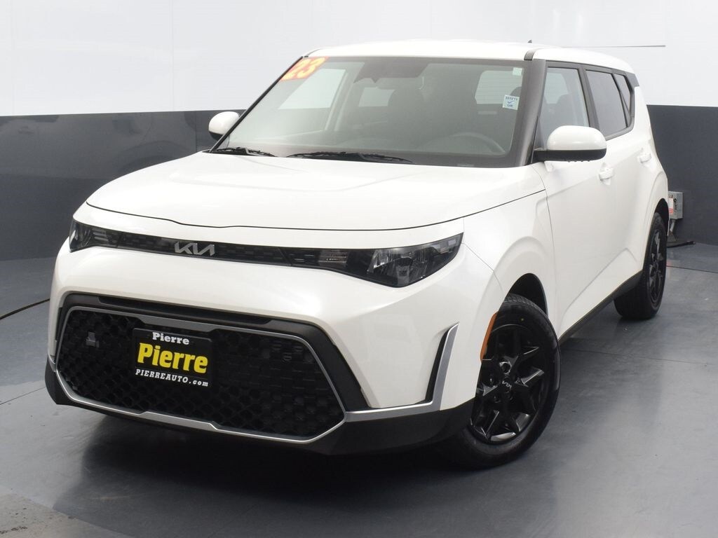 Used 2023 Kia Soul LX Hatchback