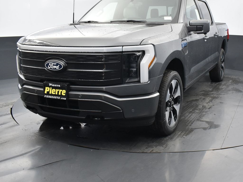 2025 Ford F-150 Lightning Truck SuperCrew Cab 