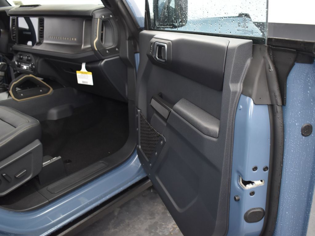 2025 Ford Bronco 4-Door Badlands - Photo 17