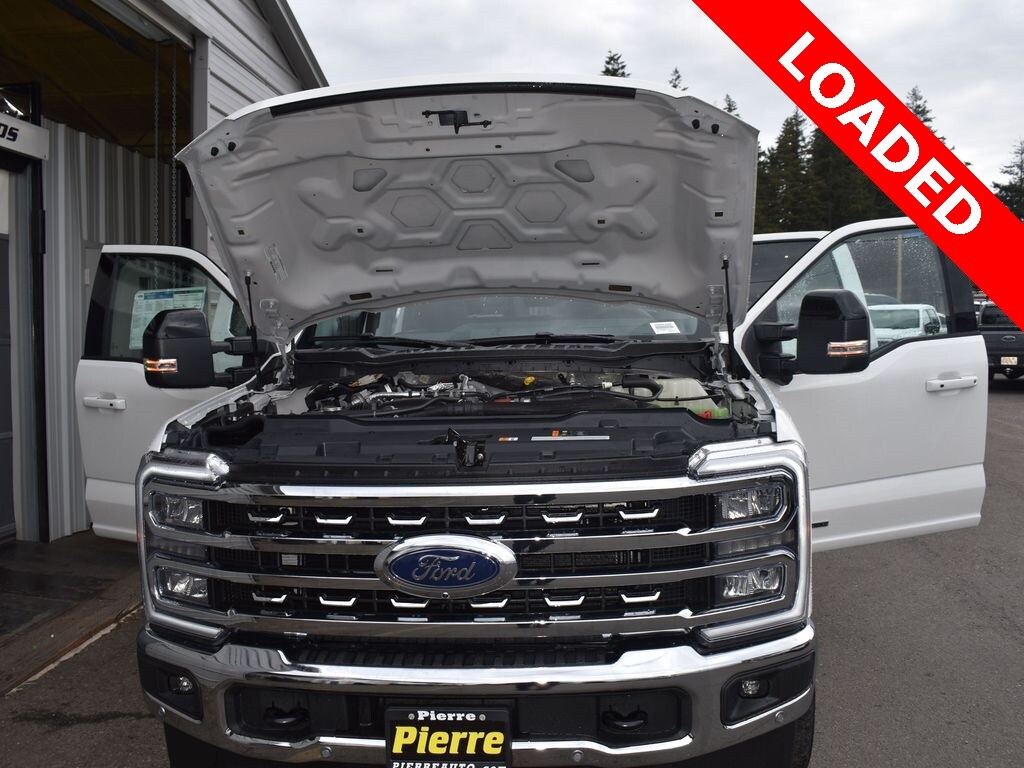 New 2025 Ford F-350 Lariat Truck Crew Cab