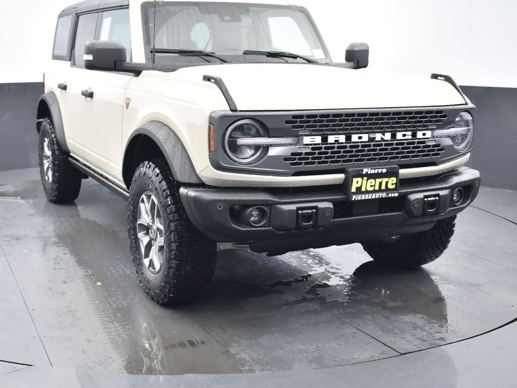 New 2025 Ford Bronco Badlands SUV