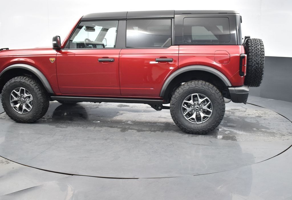 New 2025 Ford Bronco Badlands SUV