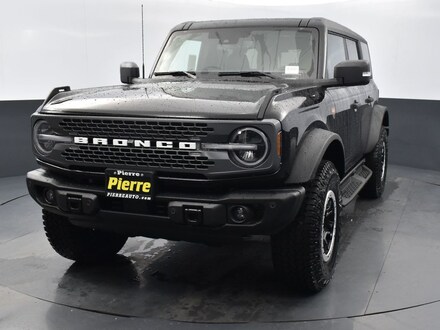 2025 Ford Bronco Badlands SUV