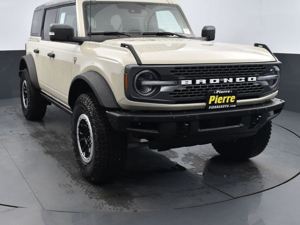 New 2025 Ford Bronco Badlands SUV