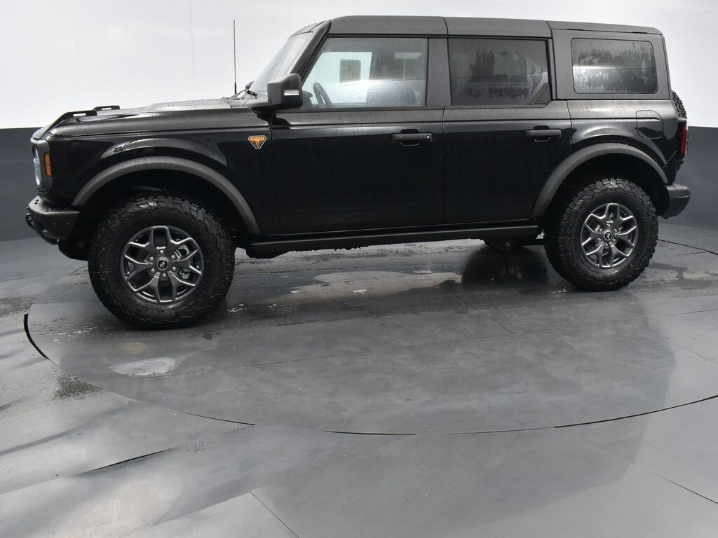 New 2025 Ford Bronco Badlands SUV