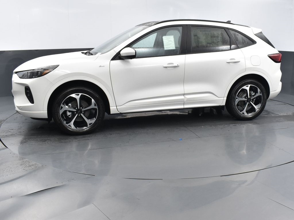New 2025 Ford Escape ST-Line Elite SUV