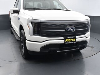 2025 Ford F-150 Lightning Lariat Truck SuperCrew Cab