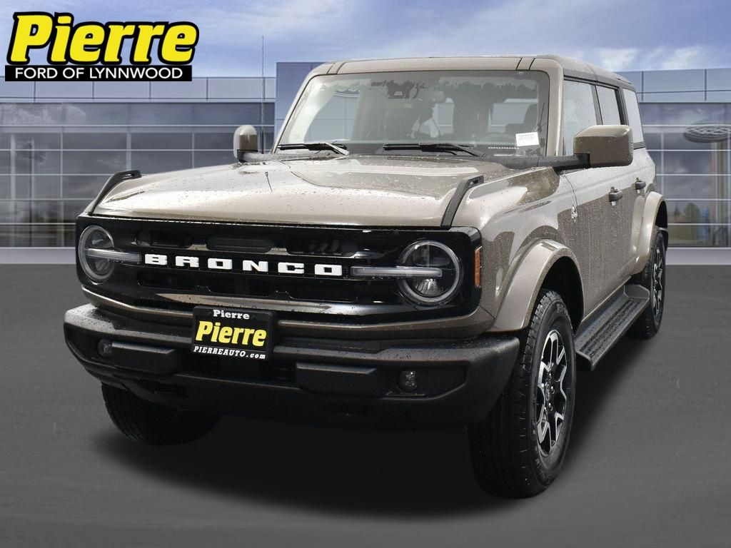 2026 Ford Bronco Outer Banks 4x4's photo