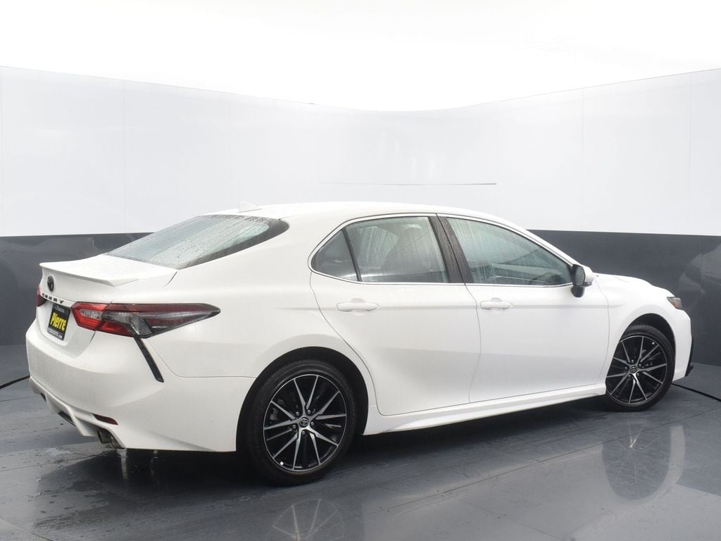 Used 2023 Toyota Camry SE Sedan