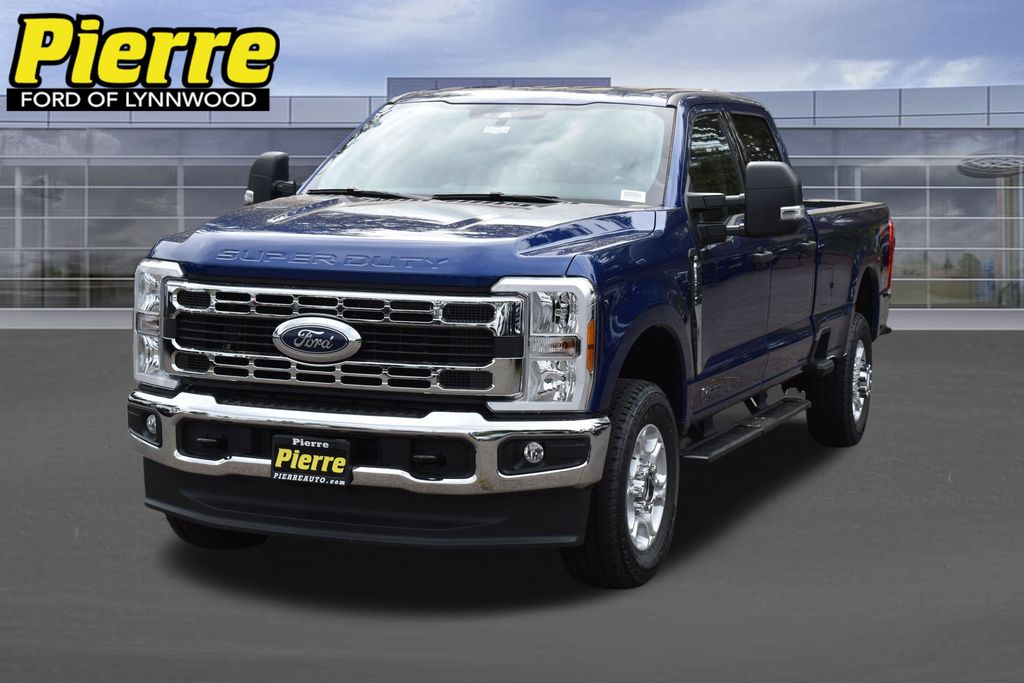 2026 Ford F-350 XLT 4x4 Crew Cab 8' Box SRW's photo