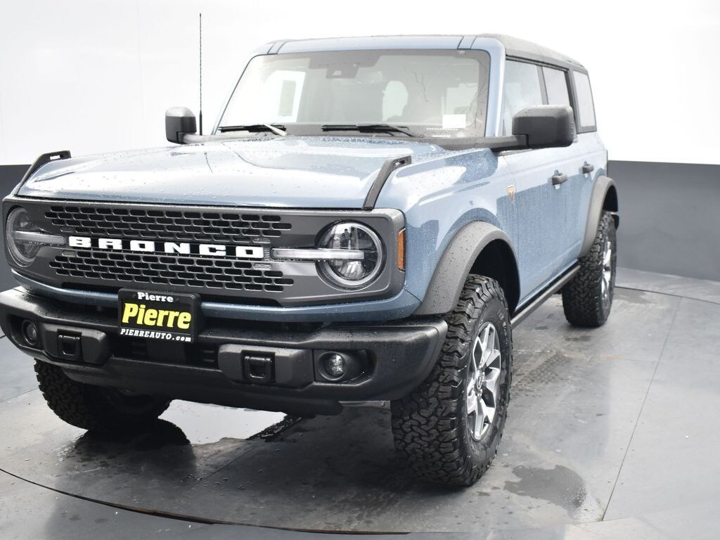 New 2025 Ford Bronco Badlands SUV