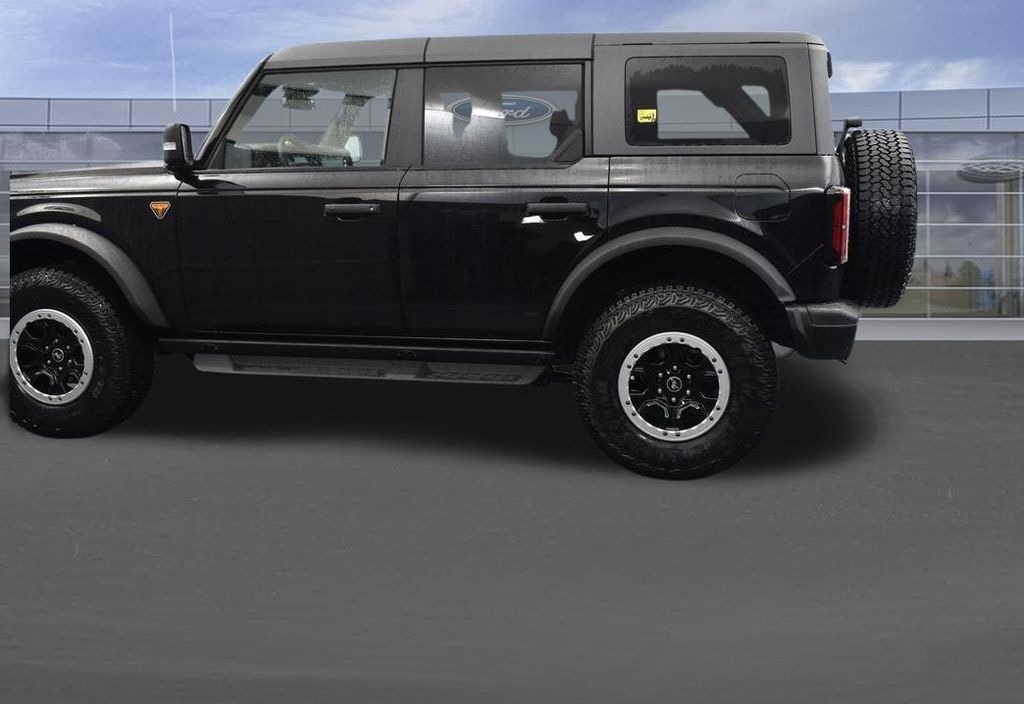 New 2025 Ford Bronco Badlands SUV