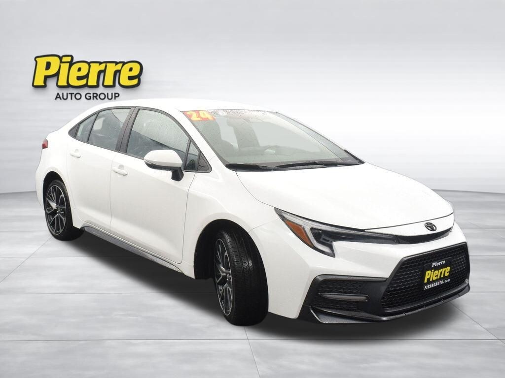 Used 2024 Toyota Corolla SE Sedan