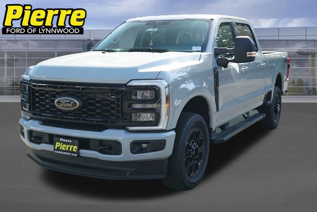2026 Ford F-250 Truck Crew Cab 