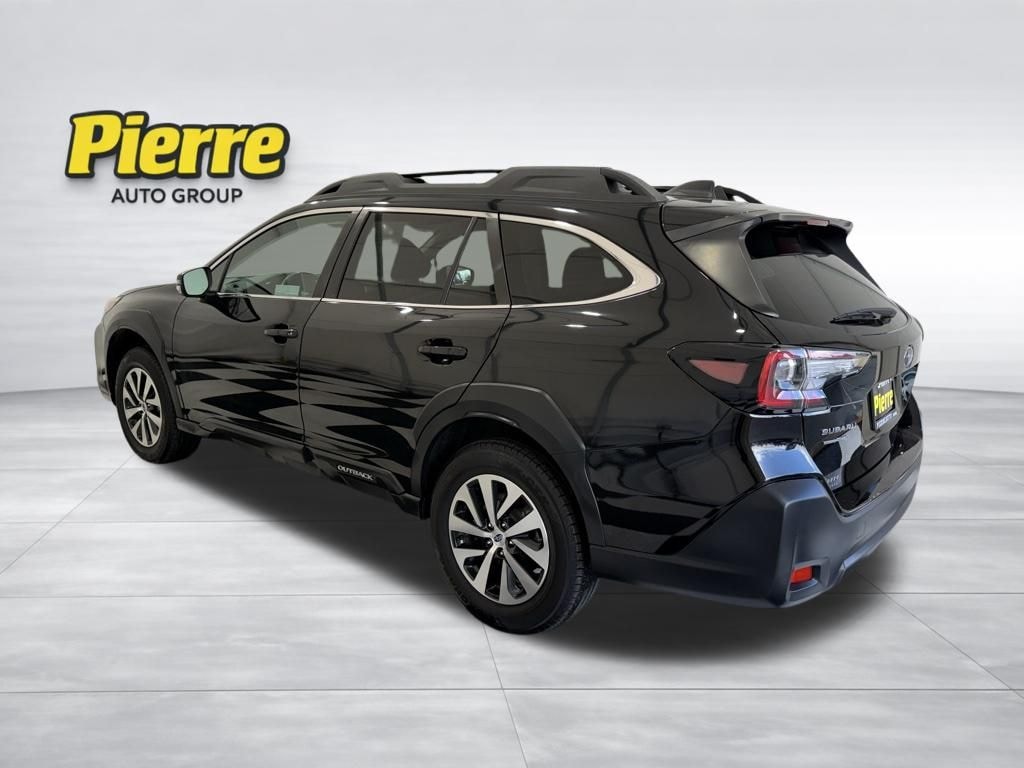 Used 2023 Subaru Outback Premium SUV