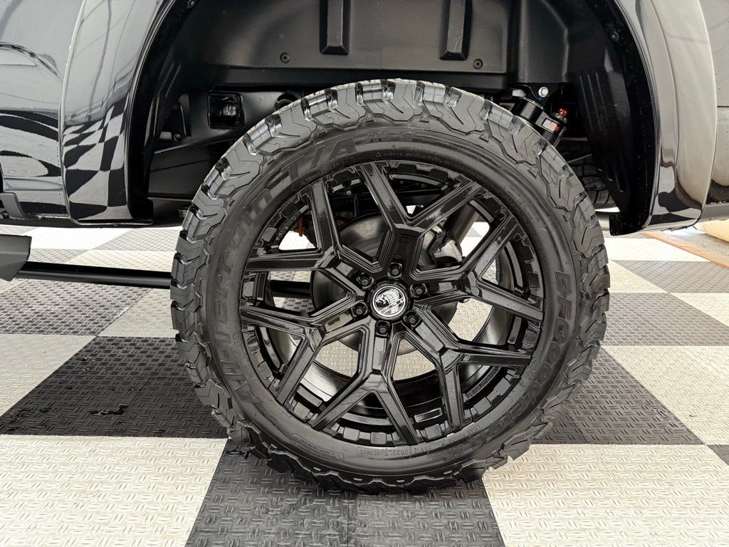 2025 Ford F-150 Lariat - Photo 12