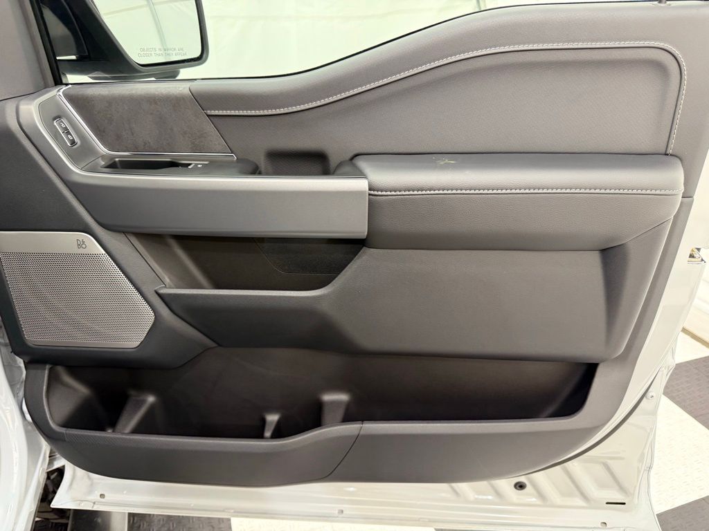 2025 Ford F-150 XLT - Photo 20