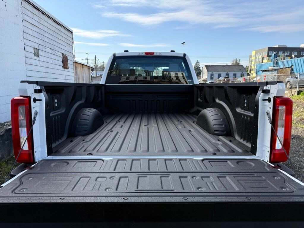 New 2026 Ford F-350 Truck Crew Cab