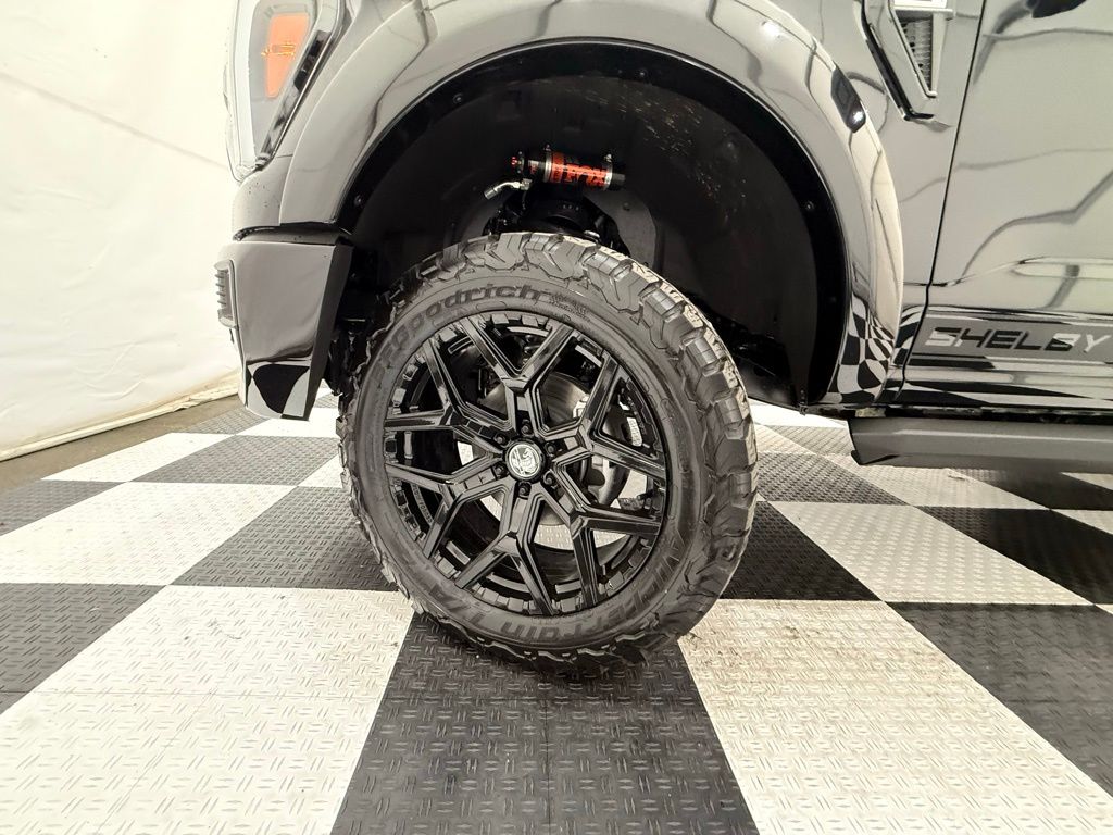 2025 Ford F-150 Lariat - Photo 11