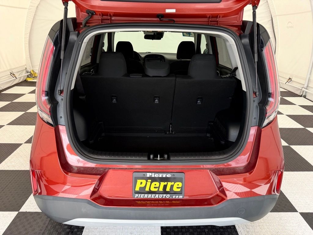Used 2023 Kia Soul LX Hatchback