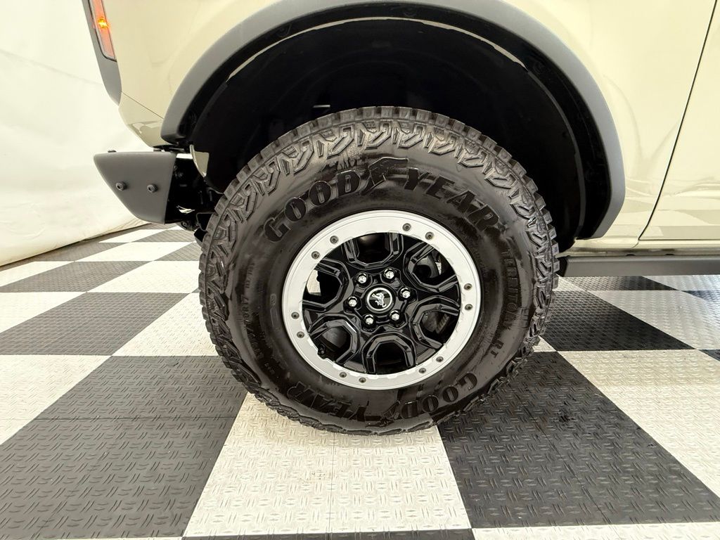 2025 Ford Bronco 4-Door Badlands - Photo 11
