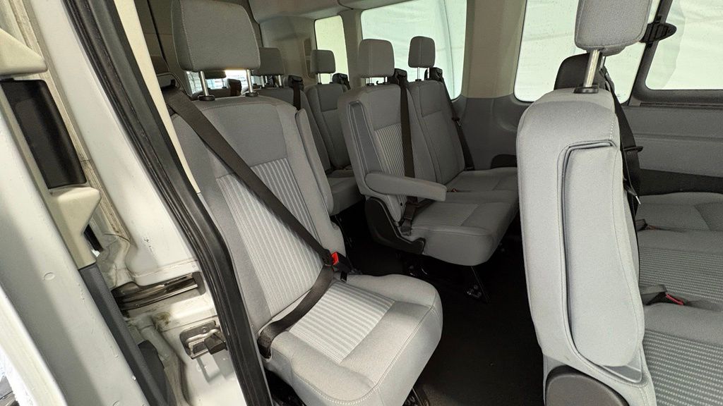 2019 Ford Transit Passenger Van XLT - Photo 24