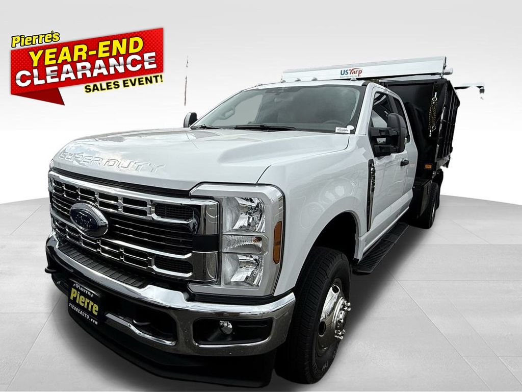 2024 Ford F-350 Super Duty Chassis Cab XL's photo