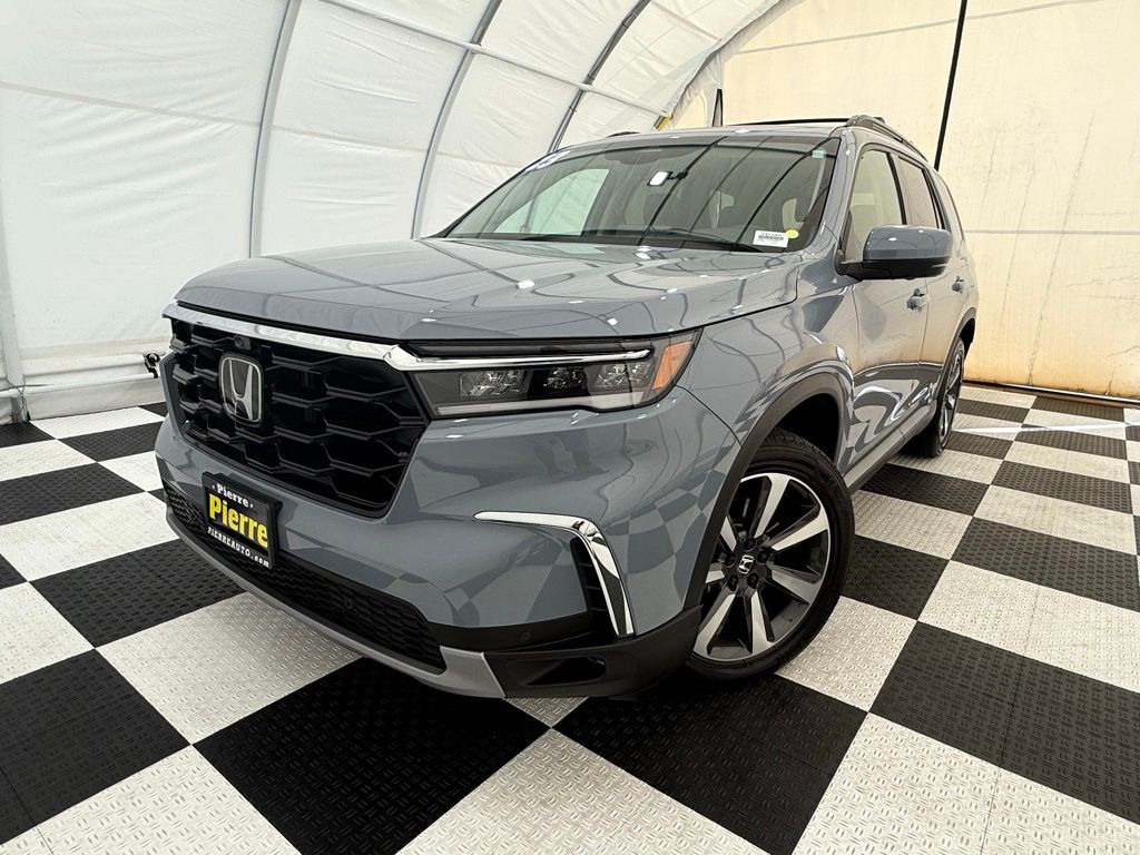 2023 Honda Pilot Elite's photo