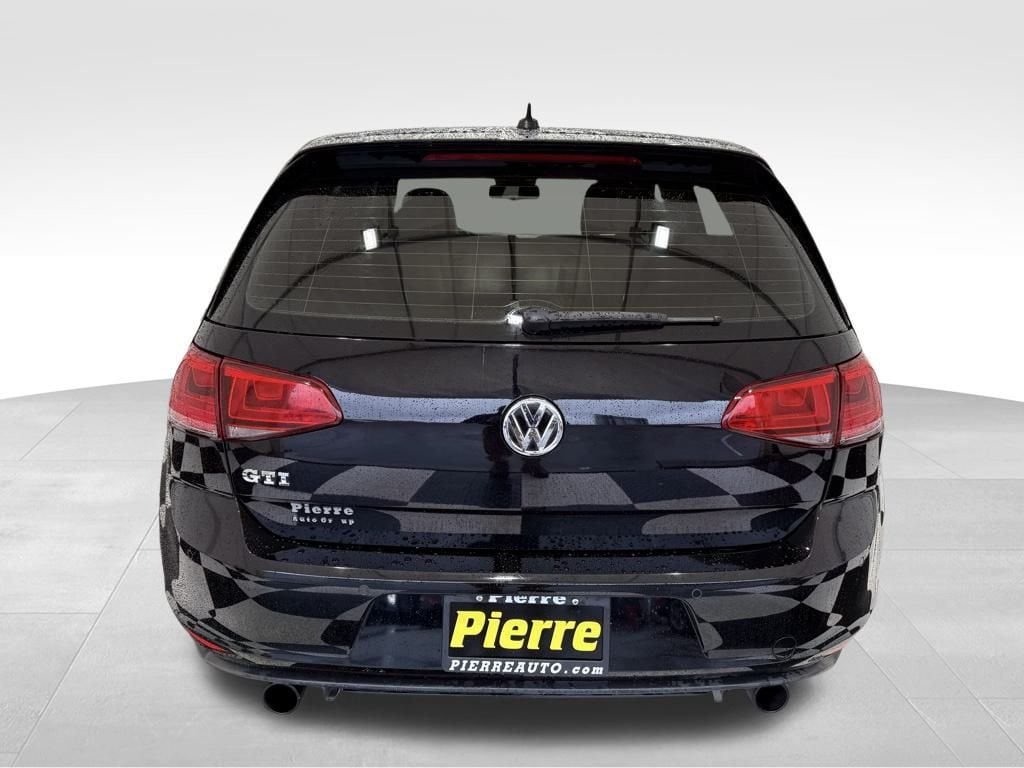 Used 2016 Volkswagen Golf GTI SE Hatchback