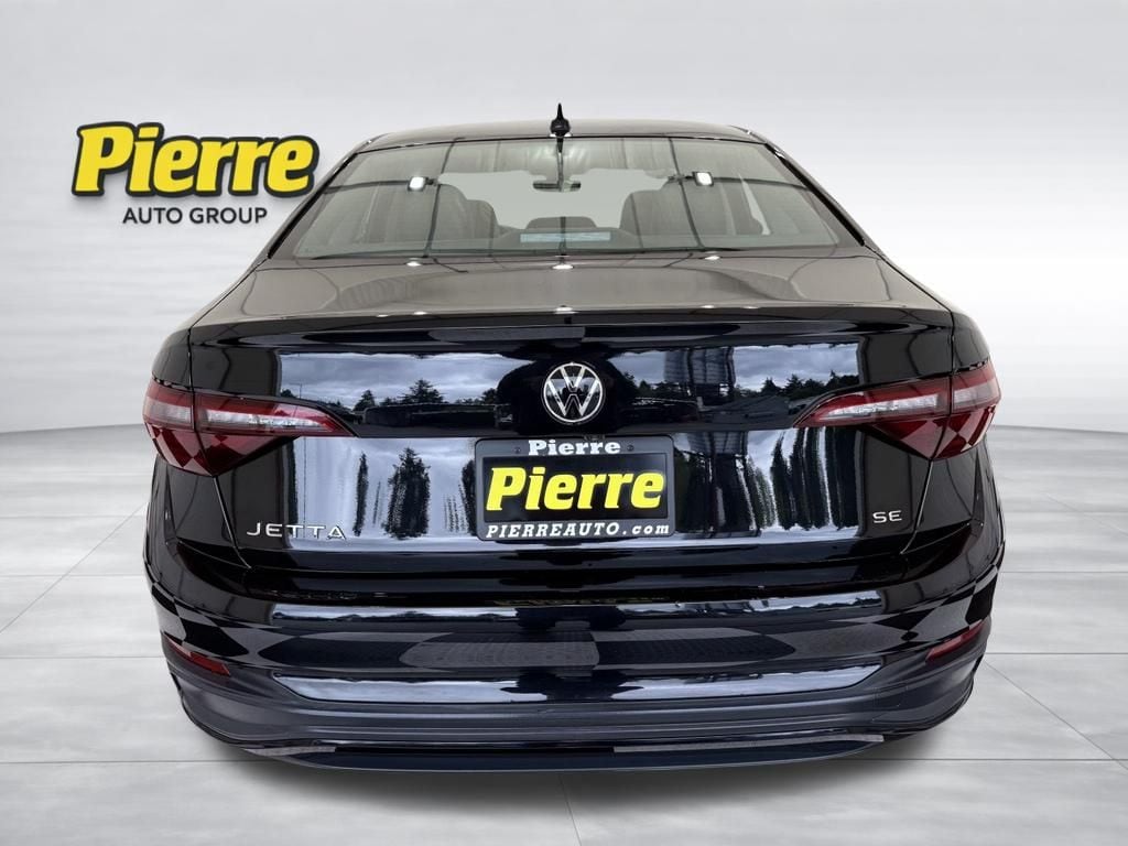 Used 2024 Volkswagen Jetta 1.5T SE Sedan