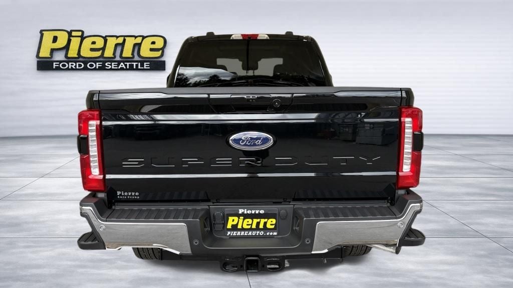 New 2026 Ford F-250 Lariat Truck Crew Cab