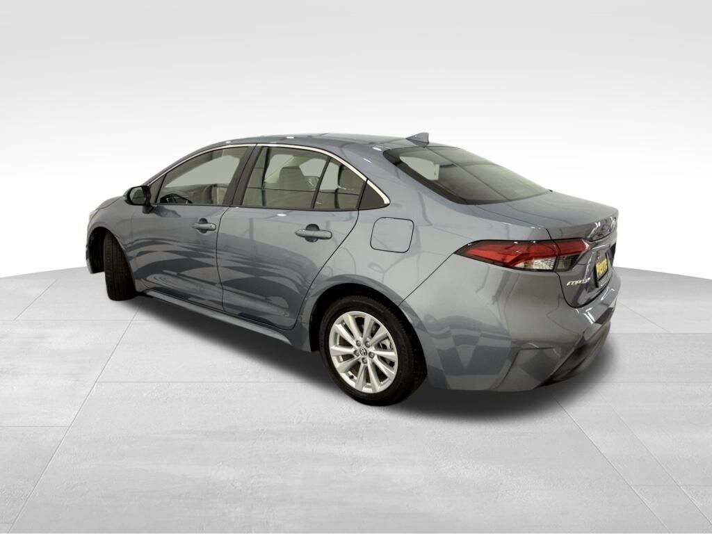 Used 2025 Toyota Corolla Hybrid XLE Sedan