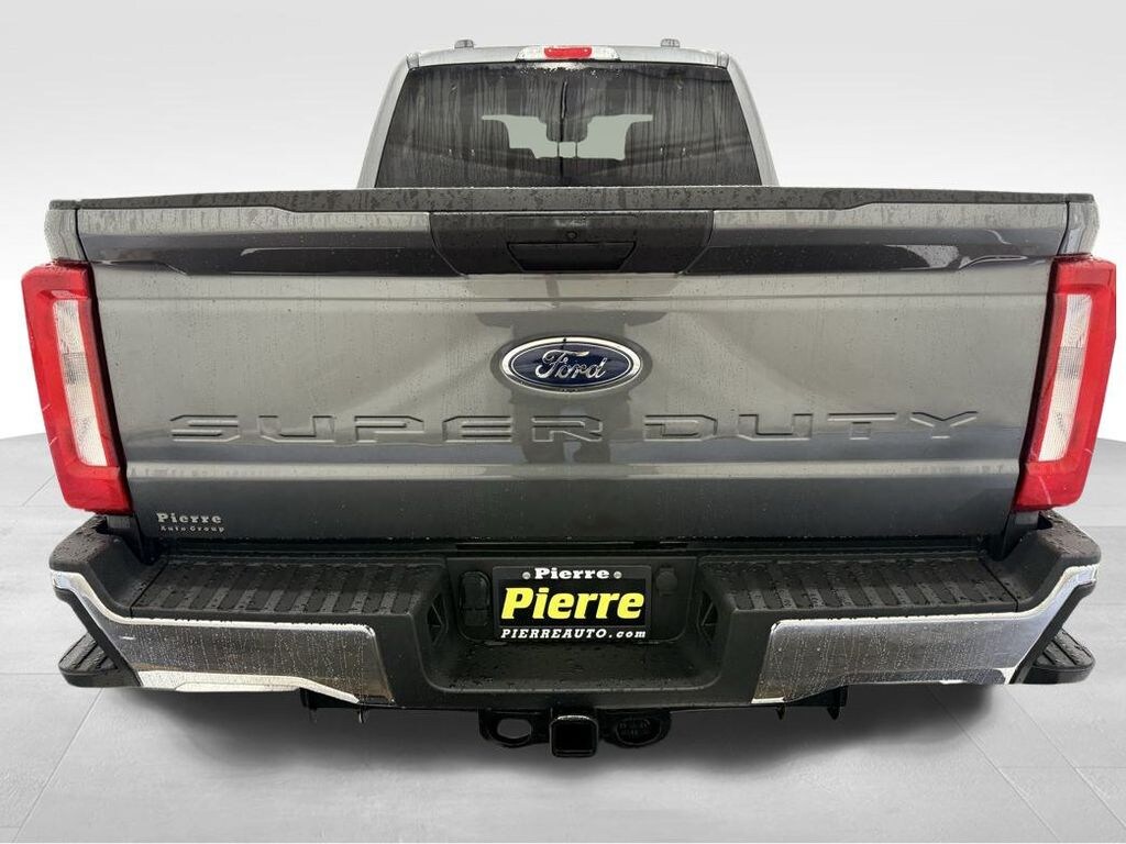 New 2026 Ford F-350 F-350 XLT Truck Crew Cab