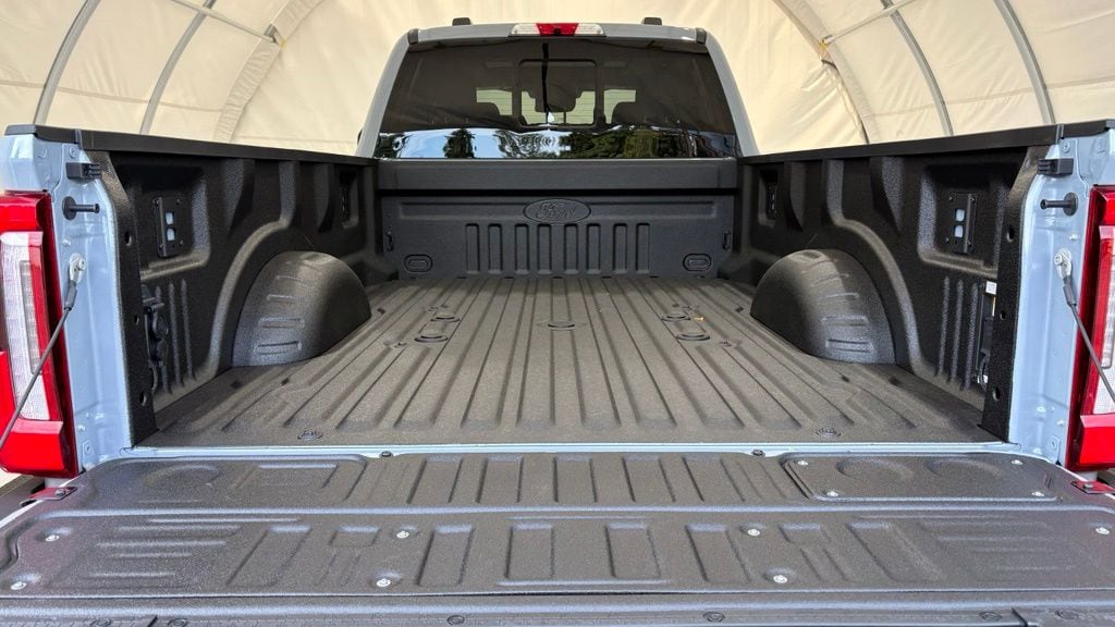 New 2026 Ford F-350 Platinum Truck Crew Cab