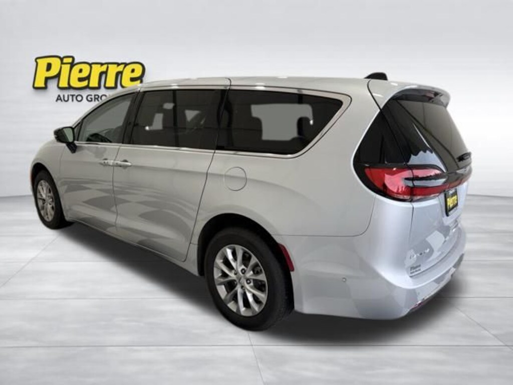 Used 2024 Chrysler Pacifica Touring L Van Passenger Van