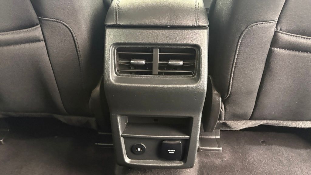 2023 Ford Edge SEL - Photo 28