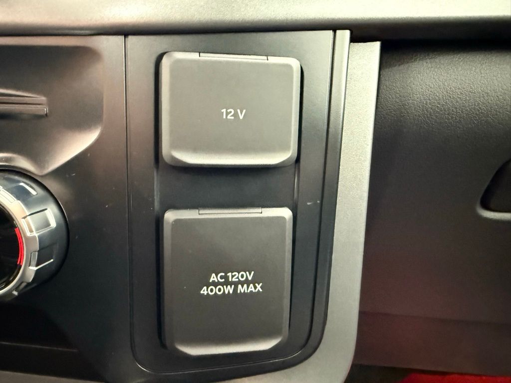 2025 Ford F-150 XLT - Photo 39