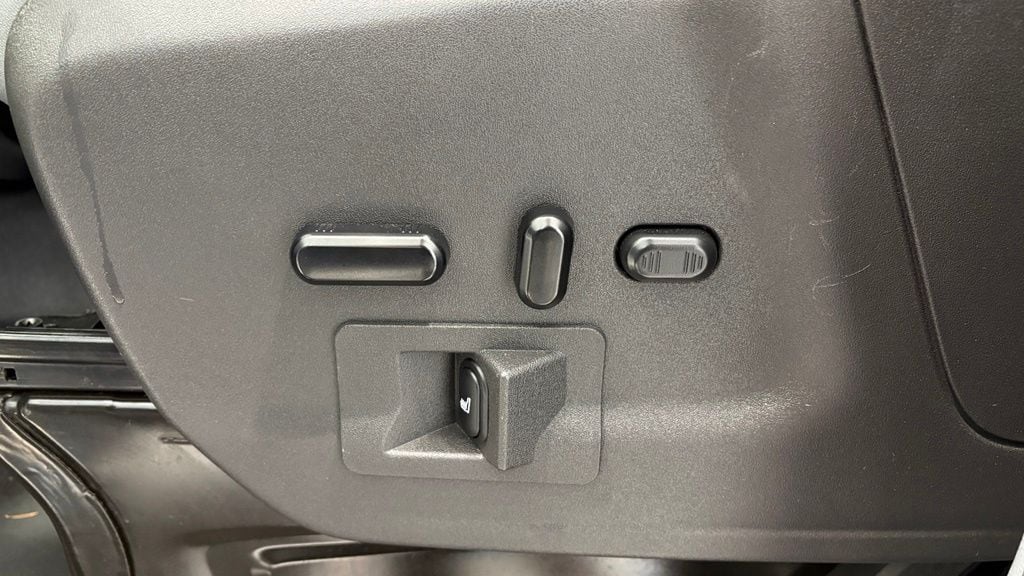 2019 Ford Transit Passenger Van XLT - Photo 13