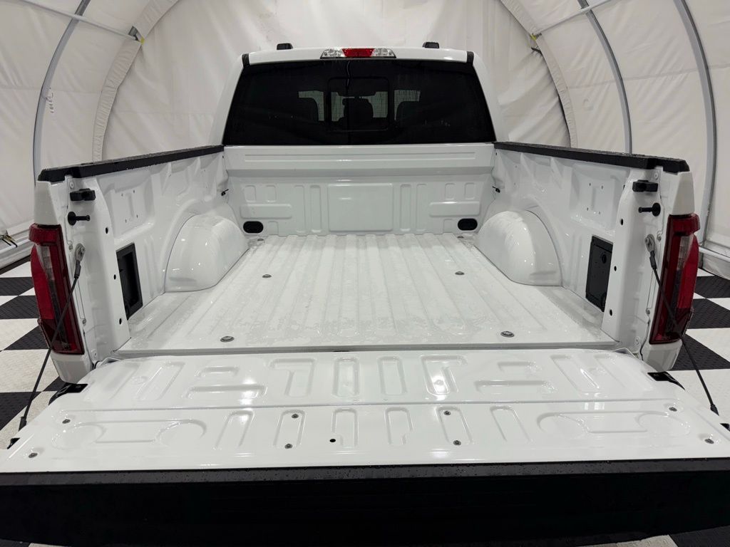 2025 Ford F-150 XLT photo 4