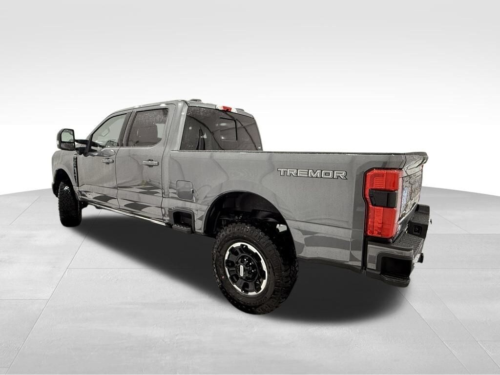 New 2026 Ford F-250 Platinum Truck Crew Cab