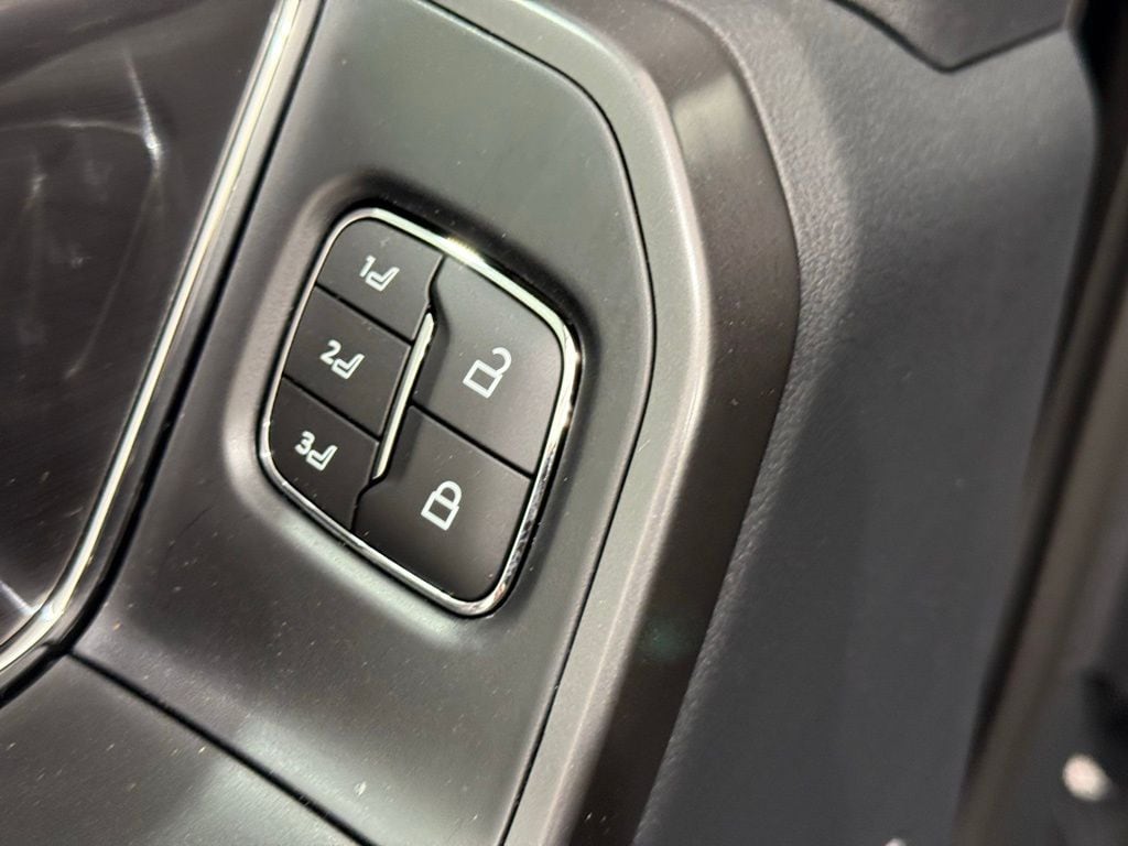 2025 Ford F-150 Lariat - Photo 25