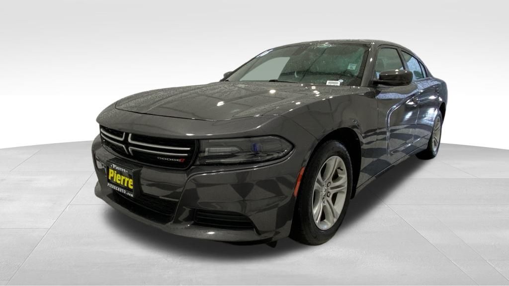 2016 Dodge Charger SE's photo