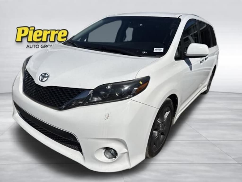 Used 2015 Toyota Sienna SE 8 Passenger Van