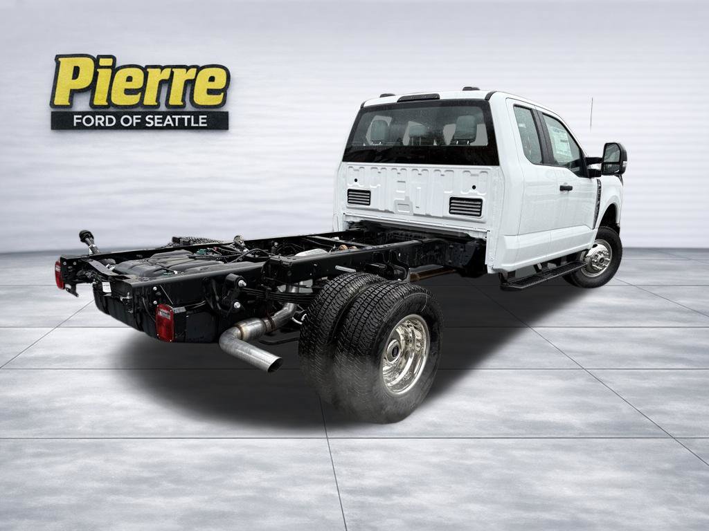New 2026 Ford F-450 Chassis XL DRW Truck Super Cab