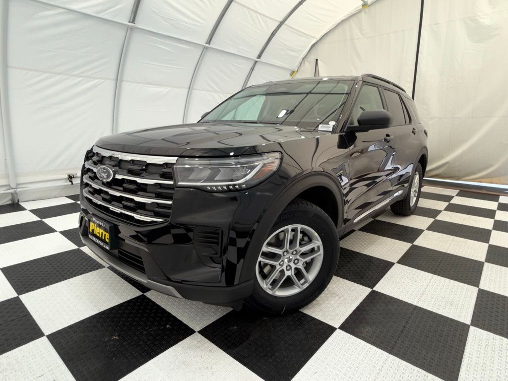 2025 Ford Explorer Active's photo