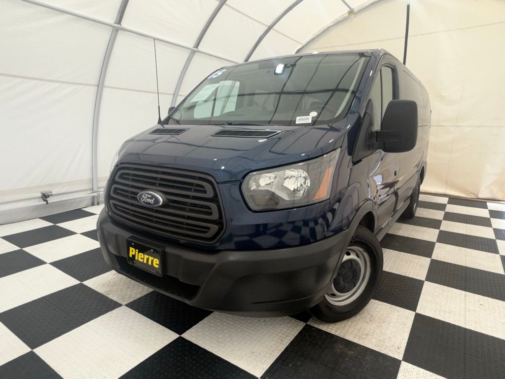 2015 Ford Transit XL's photo